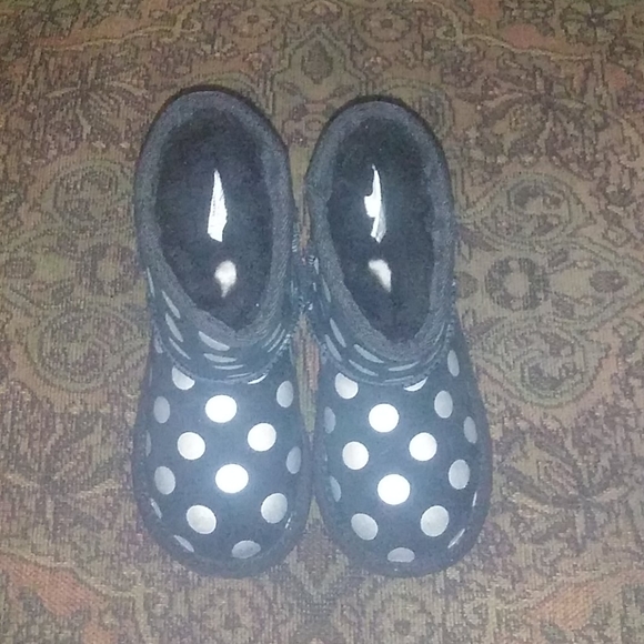 UGG girl boots - Picture 3 of 4